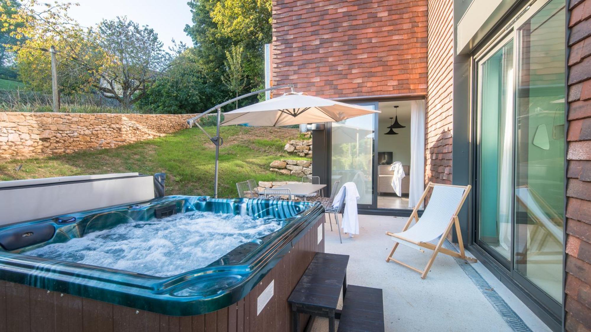 サルラ・ラ・カネダCote Jardin Avec Jacuzzi Privatif Et Parking Priveアパートメント エクステリア 写真
